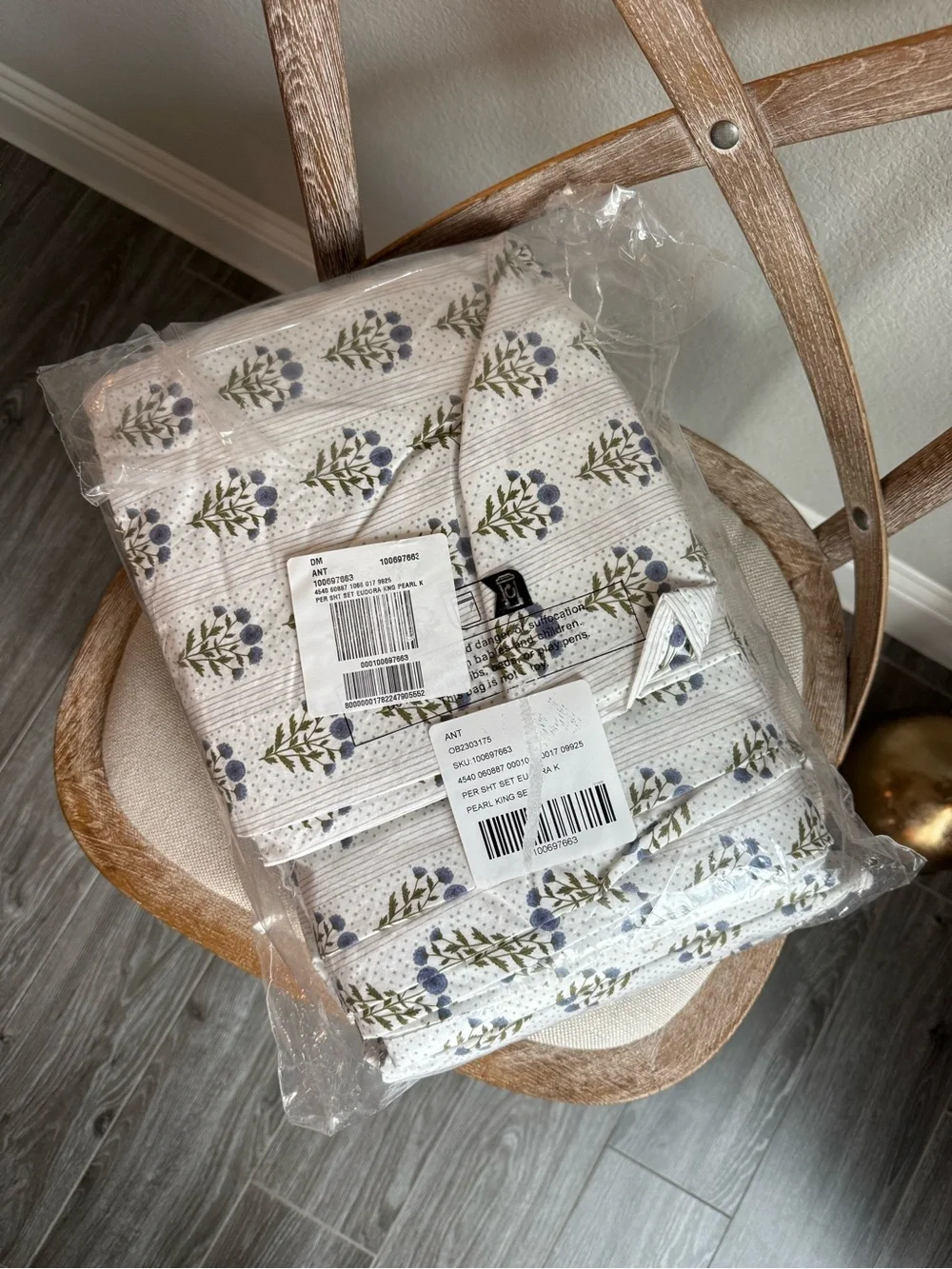 Anthropologie Organic Cotton Percale Printed Sheet Set Eudora white
